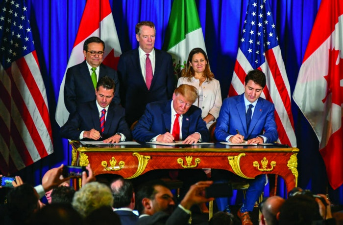 presidents-signing-the-USMCA