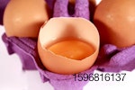 brown-cracked-eggs